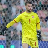 Kiper Maarten Paes Menantikan Lagu Tanah Airku di Stadion GBK