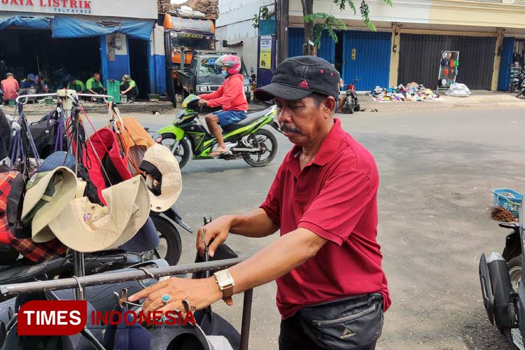 Pasar Loak Comboran Malang, Surga Thrifting Pakaian Bekas Berkualitas