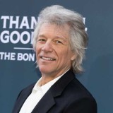 Jon Bon Jovi Selamatkan Wanita yang Mencoba Bunuh Diri di Jembatan