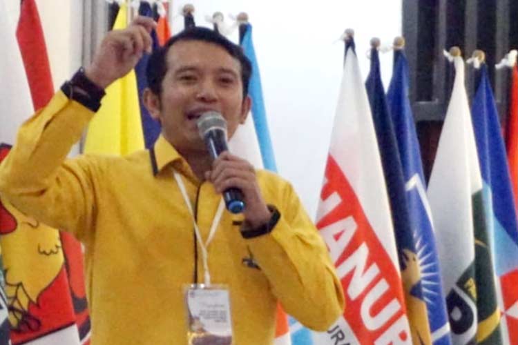 Ketua-DPD-Partai-Golkar-Sidoarjo-Adam-Rusydi-b.jpg