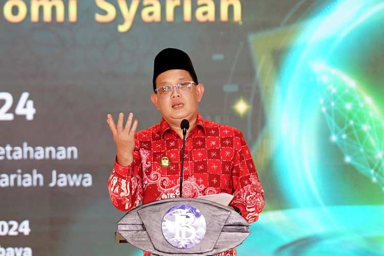 Buka Fesyar Regional Jawa 2024, Pj Gubernur Adhy: Jatim Pusat Pengembangan Ekonomi Syariah Nasional 