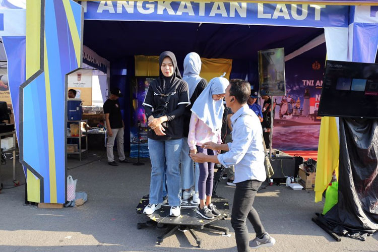 Naval Base Open Day 2024 dan perayaan Hari Ulang Tahun TNI Angkatan Laut yang digelar di Komando Armada II (KOARMADA II), Surabaya