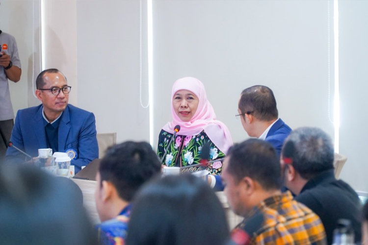 Deep Talks Soal Kepala Daerah Idaman, Khofifah Bicara Tentang Transformational Leader