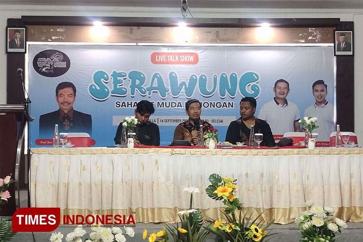 Live-Talk-Show-Serawung-2.jpg