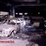 85 Persen Pasar Comboran Malang Terbakar, Belasan Mobil Dilaporkan Hangus