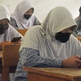 Cegah Kasus Perundungan, Sejumlah Negara Eropa Terapkan Larangan Penggunaan Ponsel di Sekolah