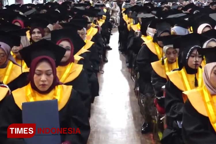 Wisuda UIN Maliki Malang, 557 Wisudawan Berpredikat Cum Laude