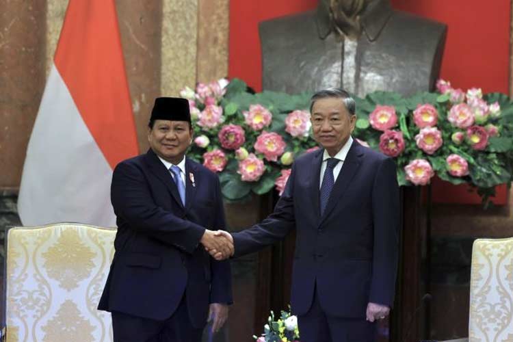 Prabowo Subianto Tawarkan Bantuan Indonesia untuk Bencana Topan Yagi di Vietnam