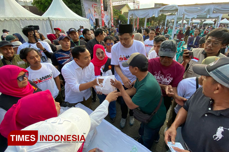 Ali Muthohirin Berupaya Gaet Warga Kota Malang Lewat Pasar Murah dan Makan Gratis