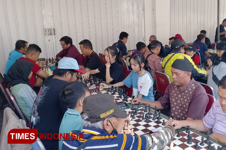 Memupuk Semangat Regenerasi dan Kompetisi di Turnamen Catur Gajah Metro Cup Kota Malang