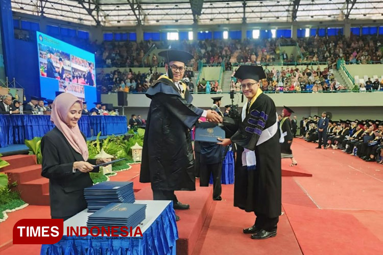 Dosen Prodi Ilmu Keolahragaan FKIP UMBY Jadi Doktor Pertama di Prodi Ilmu Keolahragaan UMBY. (FOTO: AJP TIMES Indonesia)