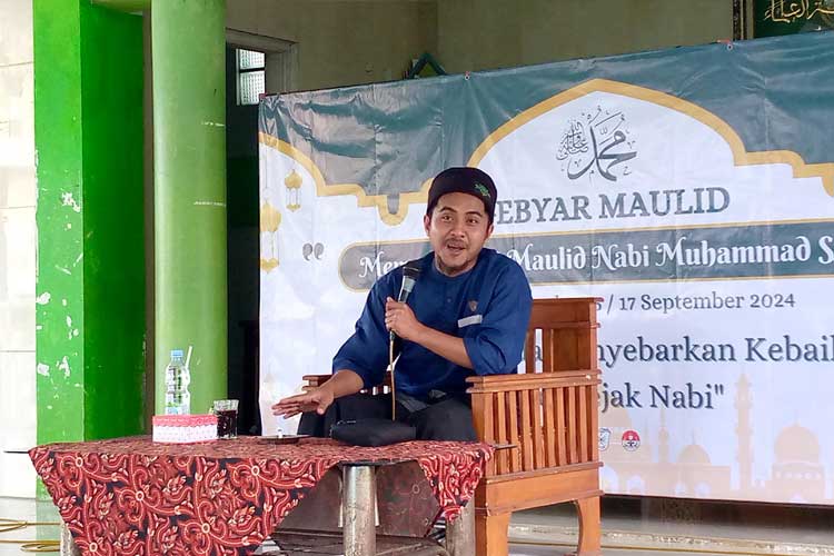 Pimpinan Pesantren Miftahul Falah Kota Tasikmalaya Ungkap Makna Maulid Nabi Muhammad