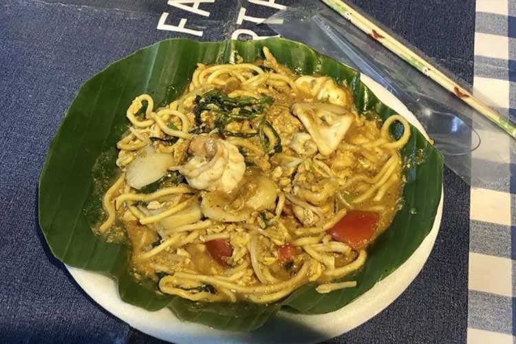 Mie Kangkung Belacan Ahai, Nikmatnya Kuliner Legenda Medan