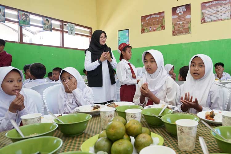 Banyuwangi Sambut Program Nasional dengan Simulasi Makan Siang Bergizi