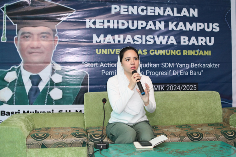 Rannya Agustyra Kristiono Berbagi Wawasan di PKKMB Universitas Gunung Rinjani 