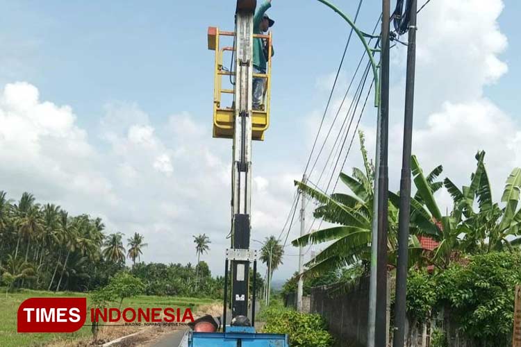 Pemkab Banyuwangi Sukses Pangkas Pengeluaran Energi Lampu Jalan Hingga 64 Persen