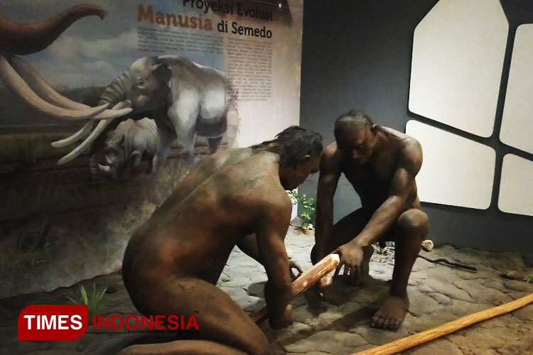 Diorama-kehidupan-manusia-pra-sejarah.jpg