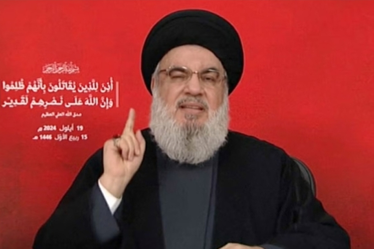 Dalam pidatonya, Sekretaris Jenderal Hizbullah Lebanon, Hasan Nasrallah mengatakan, Israel telah melewati garis merah.(FOTO: AFP)