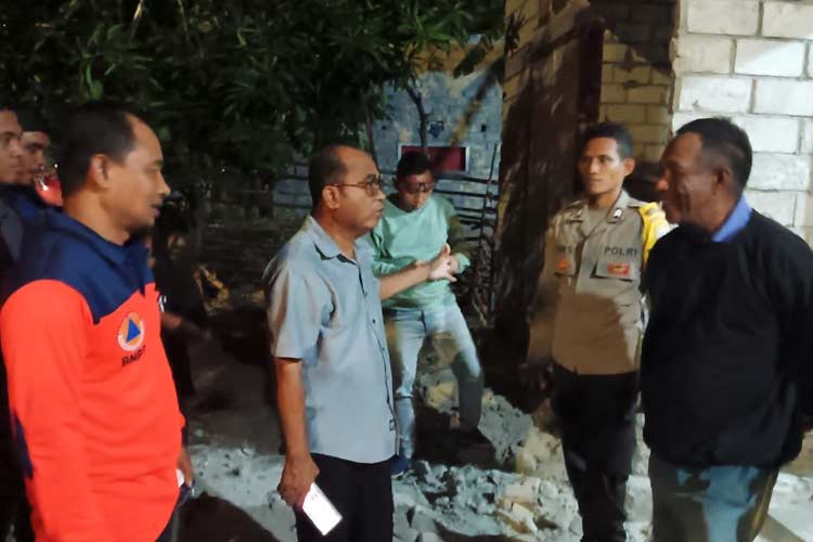 Gempa 5,6 Magnitudo Rusak Puluhan Rumah di Morotai, Pj Bupati Burnawan Tinjau dan Beri Bantuan