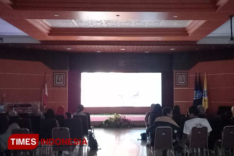 Ajak Mahasiswa Self Love, DMF Sastra Universitas Negeri Malang Gelar Nobar  Film Inside Out