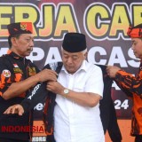 Hadir Bersama Elit Parpol Pengusung, Petahana Sanusi Didapuk Anggota Kehormatan PP