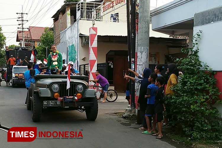 Bawa Pulang 2 Medali PON XXI, Atlet Sepak Takraw Putri Kota Kediri Dikirab Warga