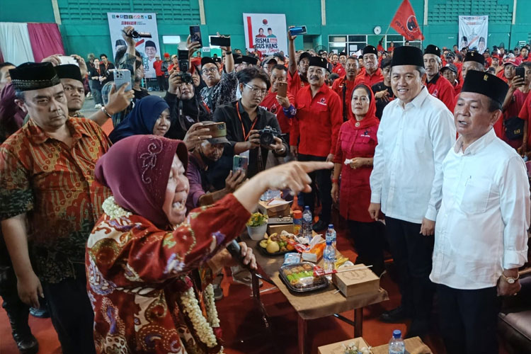 Risma Minta Kader PDI Perjuangan Sidoarjo Menangkan Mas Iin-Abah Edi