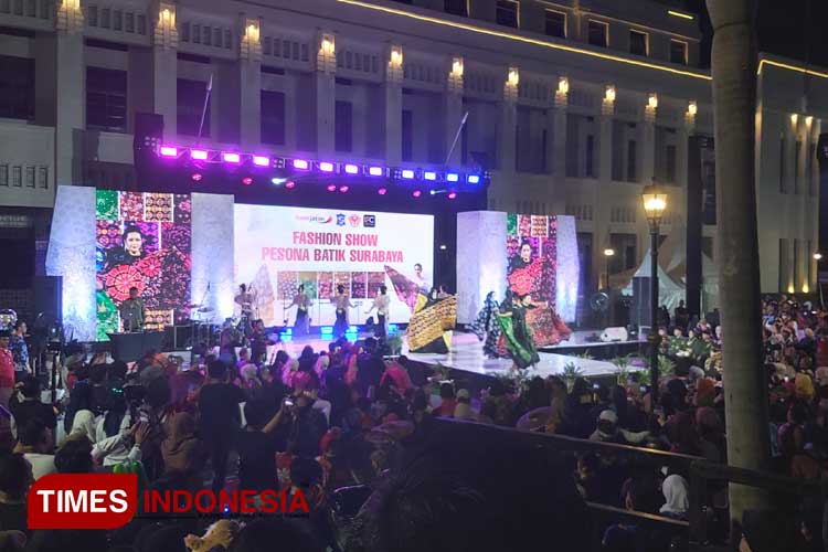 Pesona Batik Surabaya 2024, Tampilkan Keindahan dan Warna-warni Khas Suroboyo