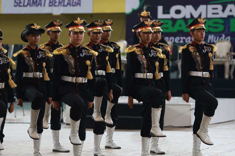 Pembukaan-Lomba-Kreasi-Baris-Berbaris-Banyuwangi-2024-b.jpg