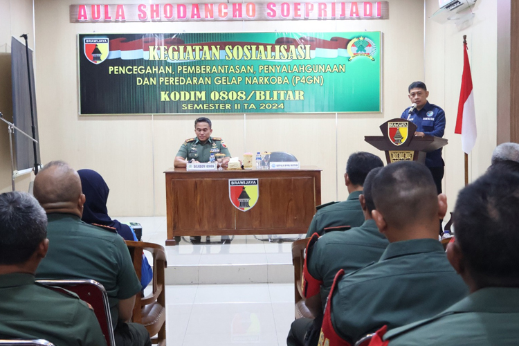 Cegah Bahaya Narkoba, Kodim 0808/Blitar Gandeng BNN Adakan Penyuluhan pada Anggota