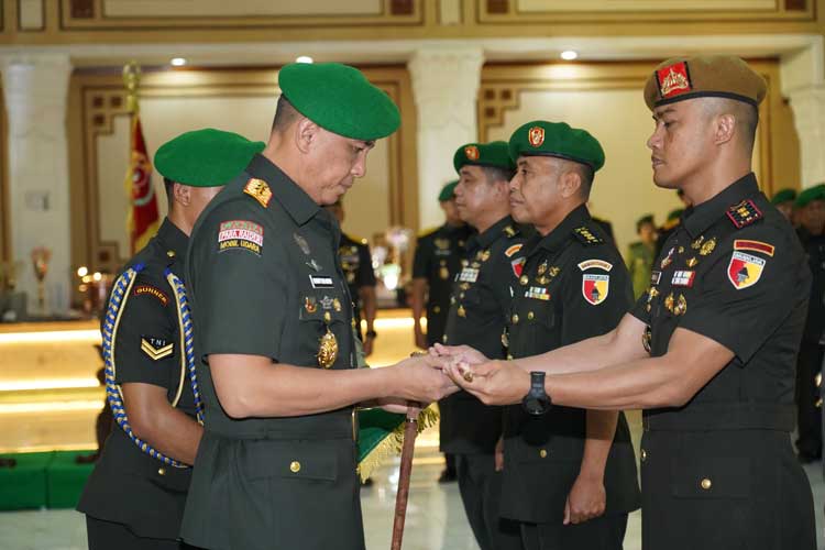 Mayjen TNI Rudy Saladin Memimpin Sertijab Dua Jabatan Strategis di Kodam V Brawijaya