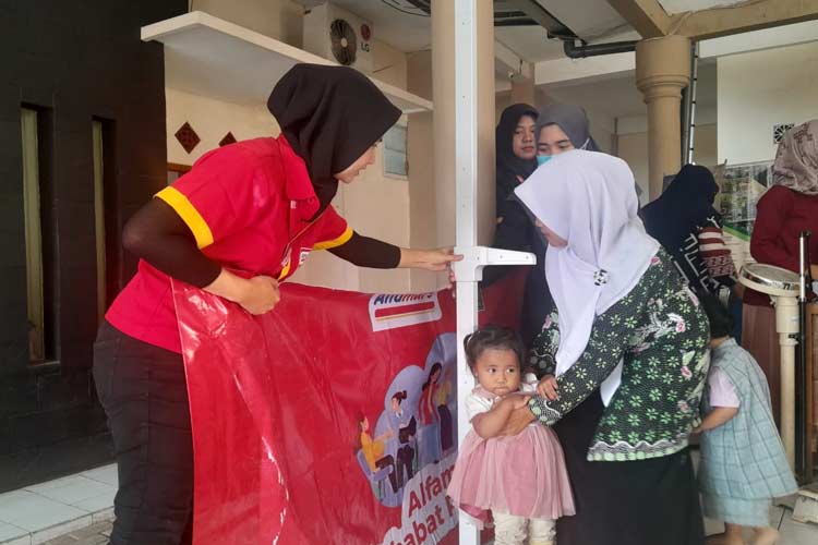 Sentuhan Kasih Alfamart untuk Balita Stunting Tlogowaru Kota Malang