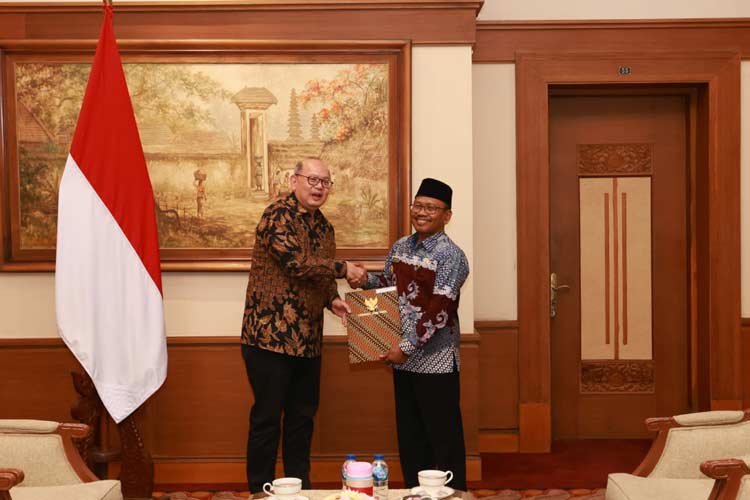 Selamat! Pakde Sugirah Jadi Plt. Bupati Banyuwangi