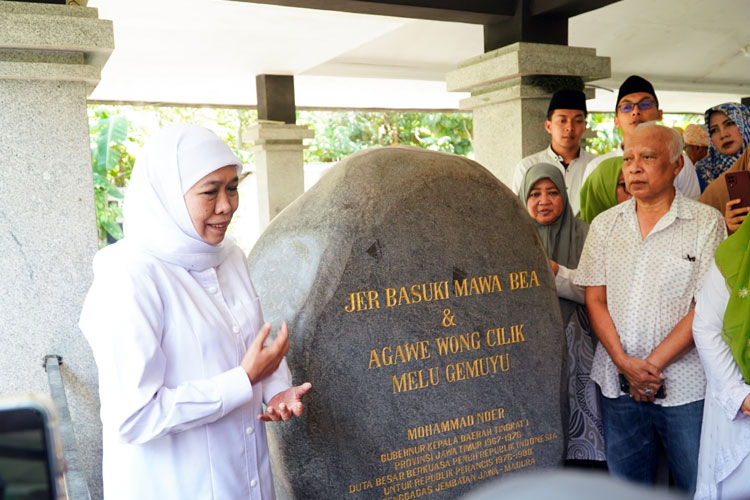 Khofifah-aa.jpg