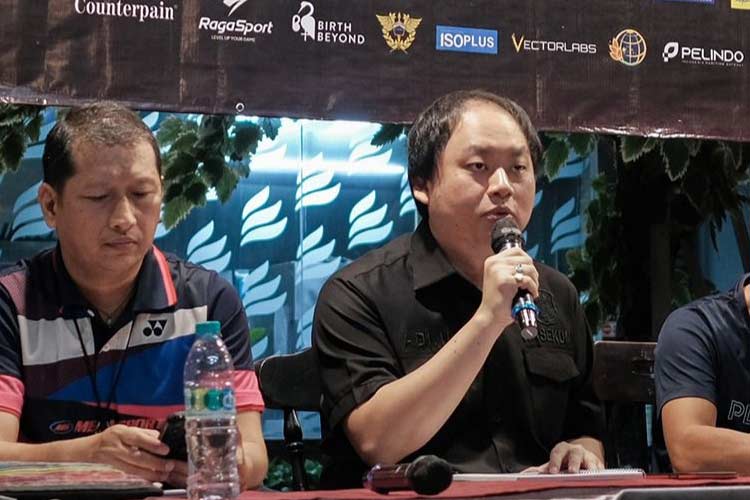 Perebutan Posisi Semifinal, Kejuaraan Bulutangkis Piala Kajati Jatim 2024 Berlangsung Sengit