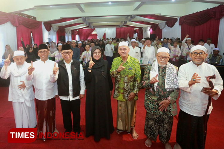 Keluarga Besar Ponpes Darussalam Blokagung Banyuwangi Serukan Menangkan Ipuk-Mujiono