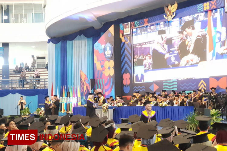 Wisuda Tahap II 2024 Polinema, Direktur Paparkan 8 Capaian Strategis Kampus