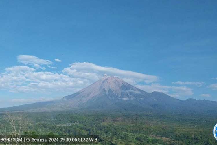 Gunung Semeru Erupsi, Kolom Letusan Mencapai 400 Meter