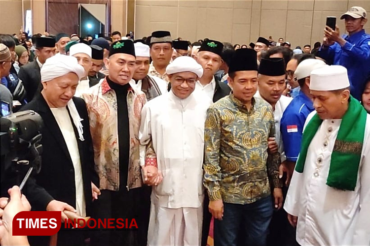 Dikawal Ulama, Ribuan Orang Deklarasi ABADI Menang Total di Pilkada Kota Malang