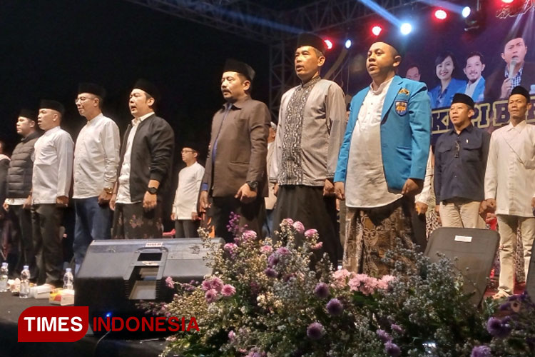 Pj Bupati Banjarnegara Muhammad Masrofi dan Forkopimda saat hadiri DPD KNPI Bersholawat di Stadion Soemitro Kolopaking Banjarnegara. (FOTO: Muchlas Hamidi/TIMES Indonesia)