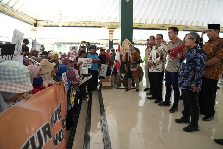 Pemkab Sleman Hentikan Pembangunan Tempat Hiburan Malam di Kronggahan