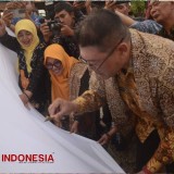 Gelaran Hari Batik, Bedhaya Kendedes Kenalkan Motif Candi Patma dan Cakra Baswara