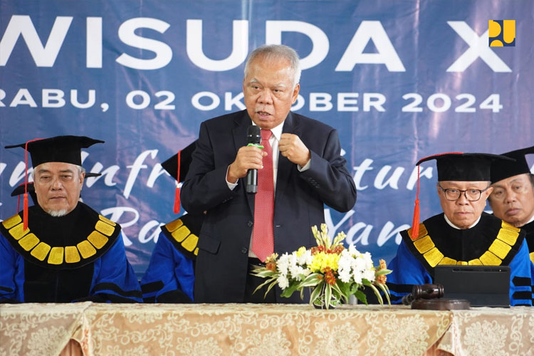 Wisuda X STT PU, Menteri PUPR RI: Jadilah Insan PUPR yang Berdedikasi Tinggi dan Mengabdi Paripurna