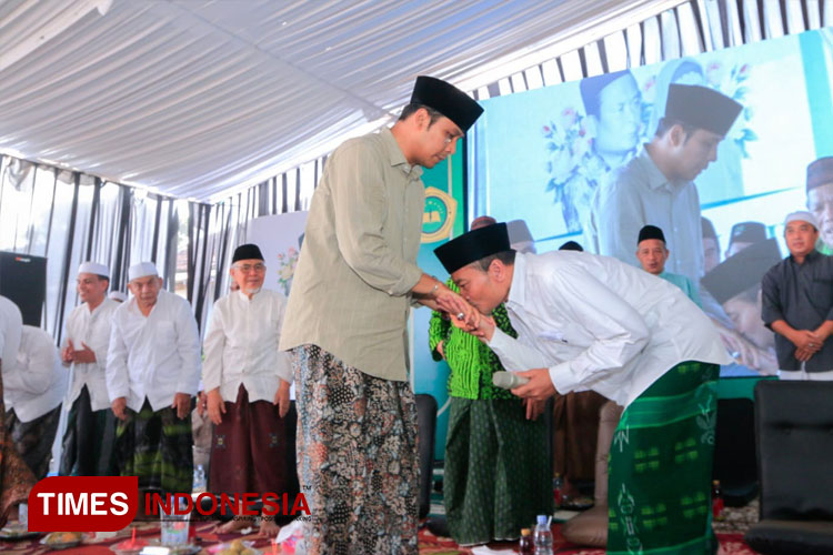 Gus Kautsar Hadiri Haul Abah dan Umi Cabup Banyuwangi Gus Makki