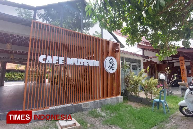 Nostalgia Sejarah Sambil Ngopi, Banyuwangi Hadirkan Cafe Museum