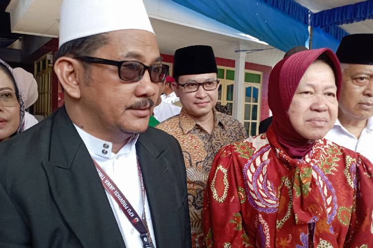 Di Malang, Cagub Risma Cerita Perjuangan dan Santri