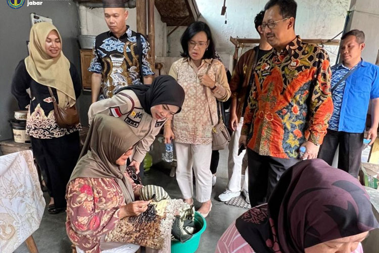 Kemenkumham Jabar Dukung Pendaftaran Indikasi Geografis Batik Merawit Cirebon