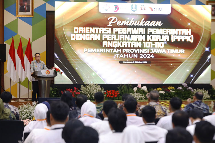 Buka Orientasi PPPK Pemprov Jatim, Pj Gubernur Adhy Pesan Implementasi Core Value ASN 