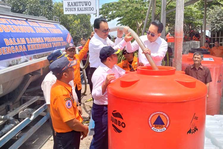 Pj Gubernur Jatim: Solusi Jangka Panjang Atasi Kekeringan di Binangun Perlu Diterapkan