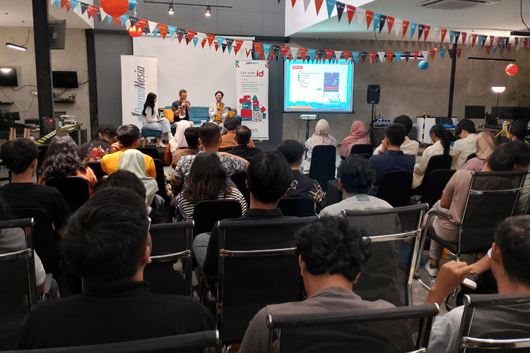 DomaiNesia Ajak Pelaku Bisnis Kuasai SEO dan SEM di Seminar Digital Marketing